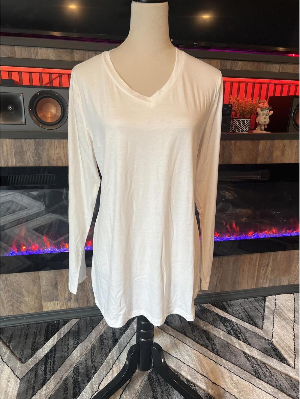 White V-Neck Long Sleeve Shirt XL